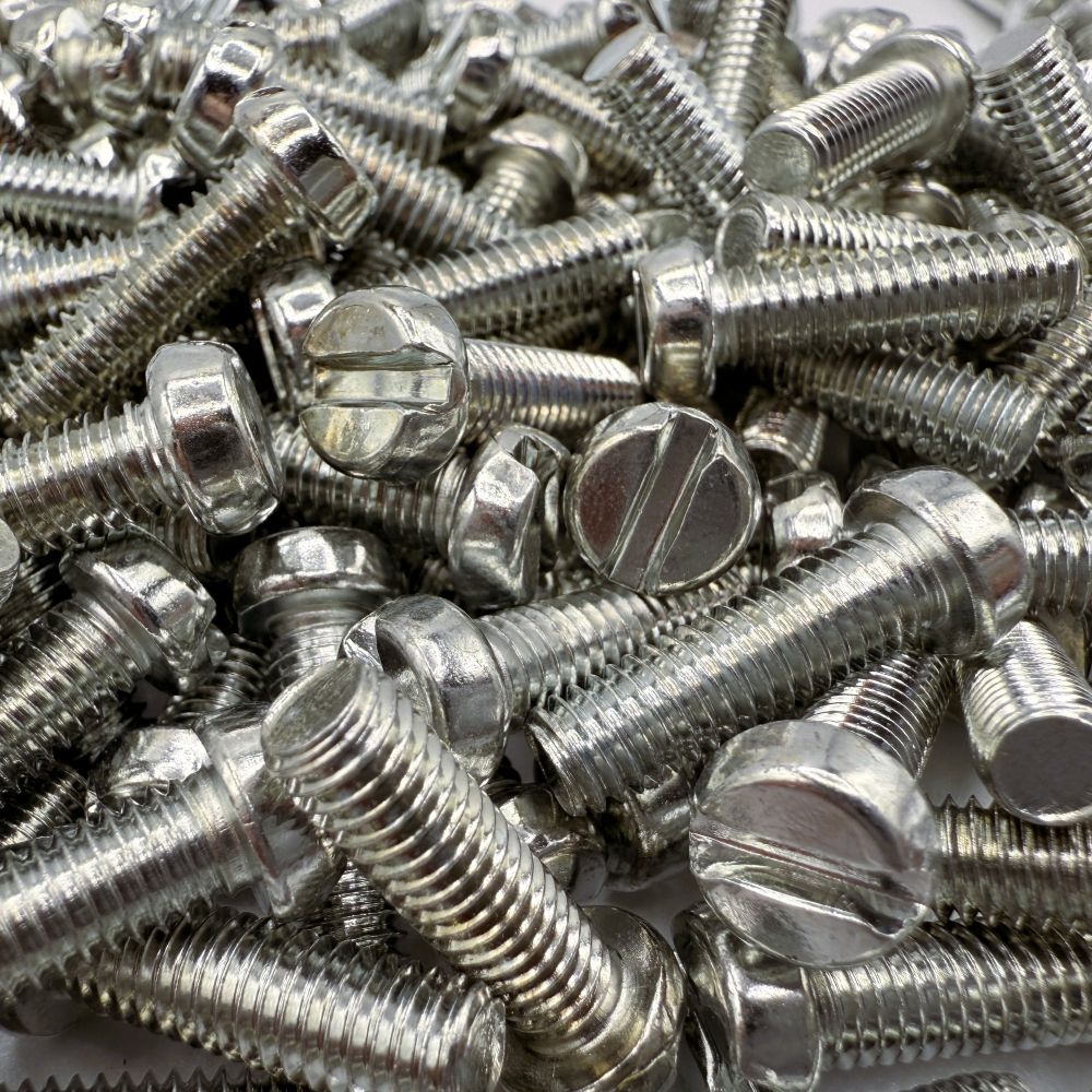 M4 x 16 Cheese Head Machine Screw Slotted Zinc