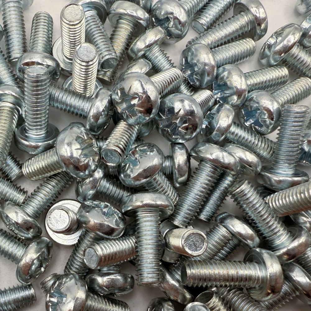 M5 x 8 Pan Pozi Machine Screw Zinc