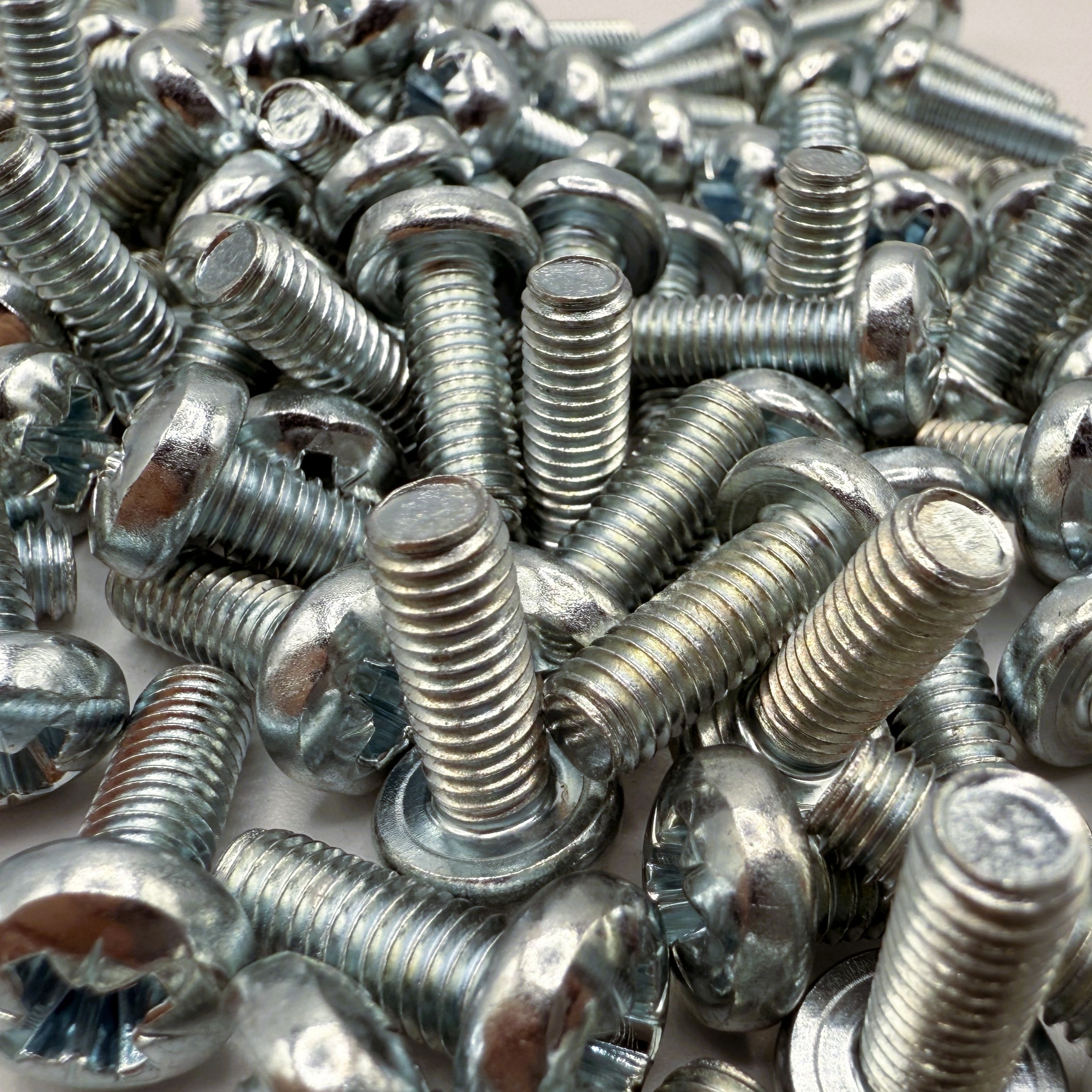 M8 x 20 Pan Pozi Machine Screw Zinc